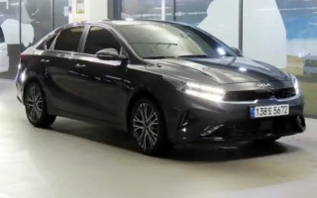 중고차시세표 더뉴 K3 2세대 1.6 가솔린 시그니처 매물 사진 12 - 2024/06 36,367km